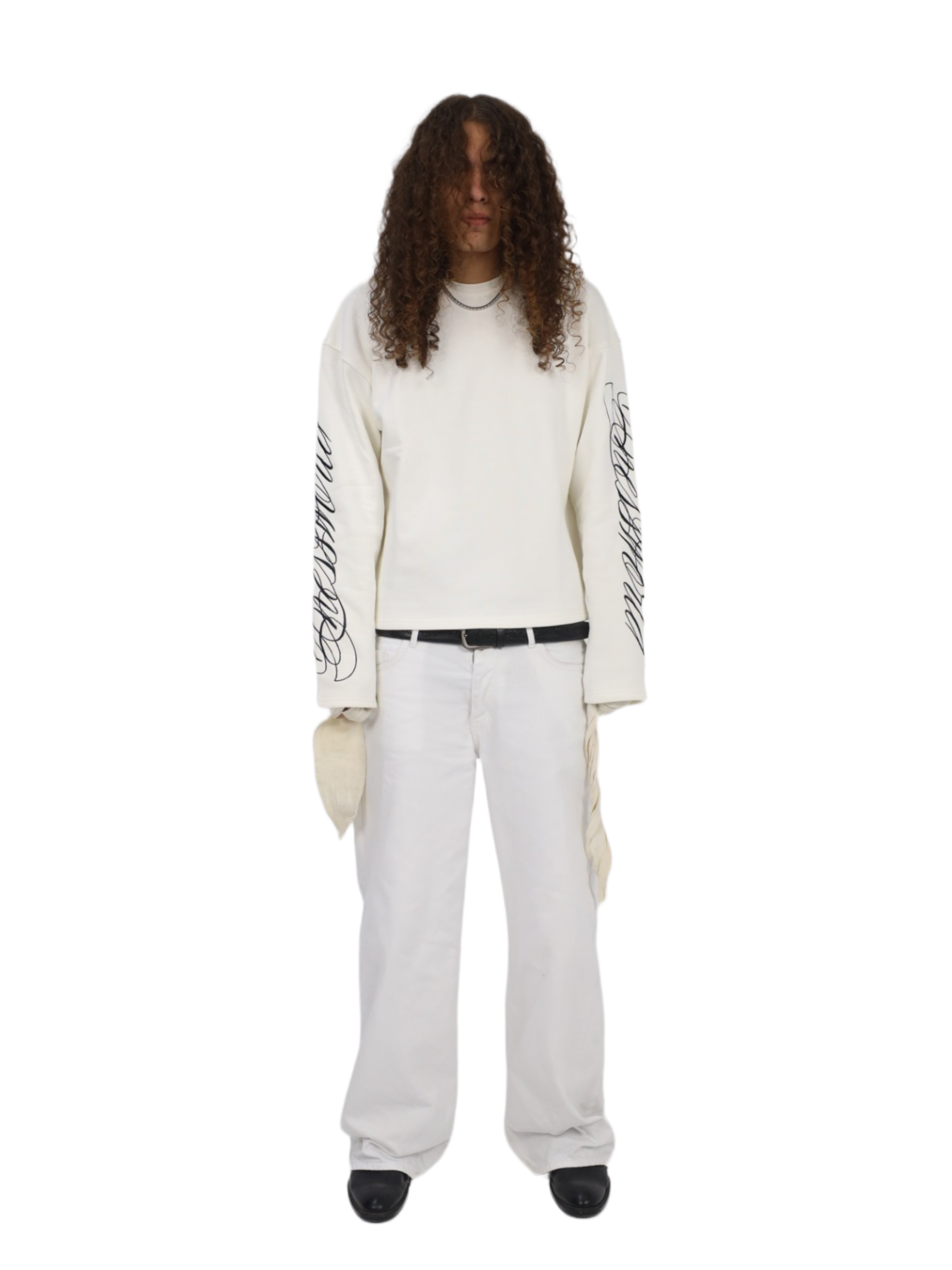 Signature Sleeve Embroidery Edition _ white